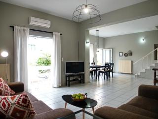 Apostolis Beach House - 3