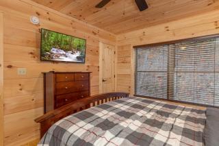 Smoky Retreat cabin - 3