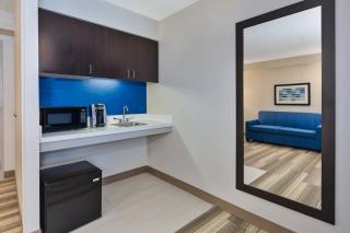 Holiday Inn Express Blacksburg by IHG - Blacksburg - 1