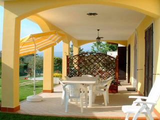 Belvilla by OYO Argentina Quattro - Lazise - 9