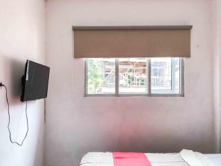 RedDoorz near Eco Green Park Batu - Batu - 1