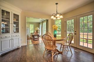 Pet-Friendly Suburban Escape with Deck and Grill! - Wando - 1