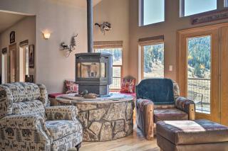 Mtn-View Cabin with Deck, 3 Mi to Cripple Creek! - Cripple Creek - 4