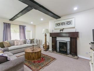 Secluded Mansion Retreat - Expansive Private Oasis - Pass the Keys - 6