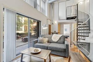 Sleeps 4! 2BR, Gym, Free Parking, Close to Major Attractions - Philadelphia - 5