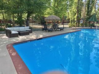 Grey Squirrel Resort - Big Bear Lake - 5