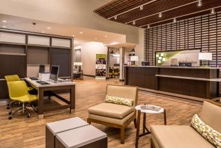 Holiday Inn Joplin by IHG - Joplin - 2