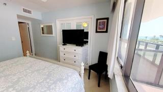 Alexander 511 Beachfront condo with 2 pools, direct beach access, sauna, tikki bar - Miami Beach - 8