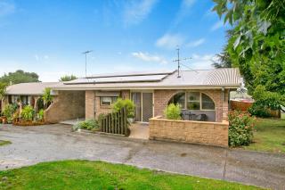 Cosy Cottage 2BR, NETFLIX, Private Garden Terrace - Korumburra - 3