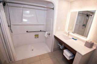 Holiday Inn Express Hotel & Suites-Hinton by IHG - 1