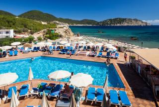 Invisa Hotel Club Cala Blanca - Platja d'es Figueral - 4
