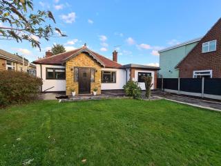 Westbury House - Rochford - 7