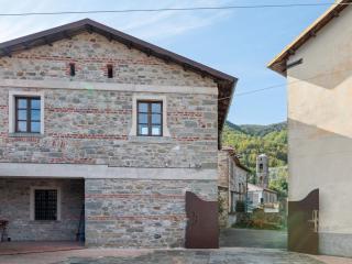 Belvilla by Oyo Castello di Argigliano - Casola in Lunigiana - 0