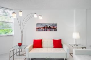 Sunny Isles Ocean Reserve Superb Condo Apartments - Miami Beach - 7