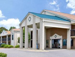 Days Inn by Wyndham Mooresville Lake Norman - 9