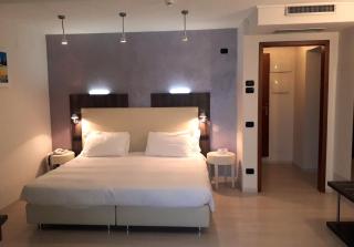 Hotel L'Approdo - Pettenasco - 9