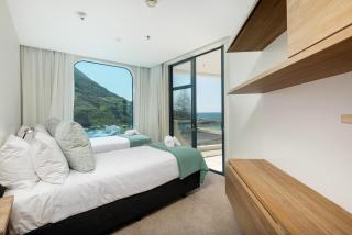 Oceanside Haven Resort with Luxury Sea Views - 2