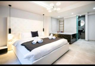 DELUXE ROMANTIC JACUZZI - Atene - 4