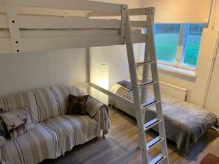 Wanha Koulu Tahko Onnela, 4mh, Palju, Sauna, Tupakeittiö, Wifi, Liikuntasali, RinteetSpaRavintola 6km, Lemmikit OK, Edukas - Reittiö - 8