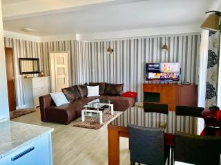 LAS SŁUPSKI PREMIUM LOVE APARTAMENT NR5 Wifi Netflix Smart TV50 full kitchen double bathtub up to 4 people full pleasure quality stay - Słupsk - 4