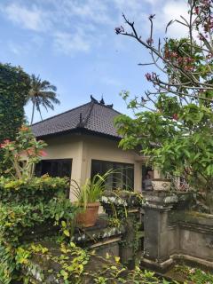 Villa Gede Private Guest House - 2