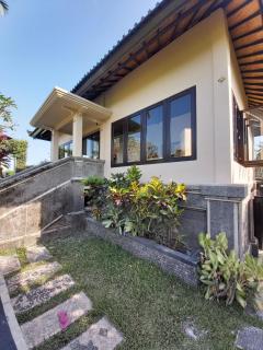 Villa Gede Private Guest House - Selemadeg - 3
