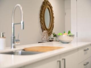 The Shoal 104 linen included and under 200m to beach - Shoal Bay - 1