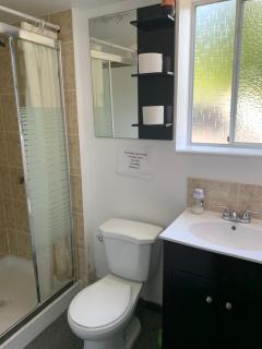 Vancouver Backpacker House - 10 min walk to Metrotown skytrain station - Burnaby - 5