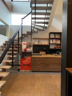 RedDoorz at Anton's Loft Designer Resort Pansol Calamba Laguna - Laguna - 5