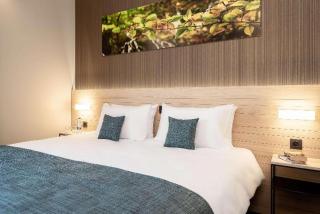 Golden Lakes Hotel - 3