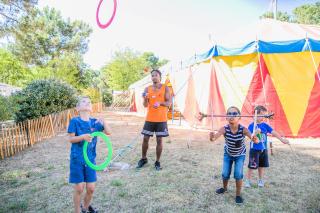 Mobil Home 4 chambres - Camping Palmyre Loisirs - Les Mathes - 3