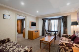 Ramada by Wyndham Cheltenham - Cheltenham - 4