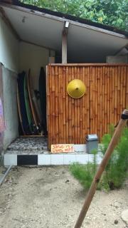 Harry's Ocean House Watukarung Homestay - Kalak - 1
