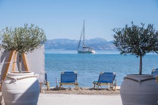 Christina Beachfront Rooms By Hotelius - Petrití - 0