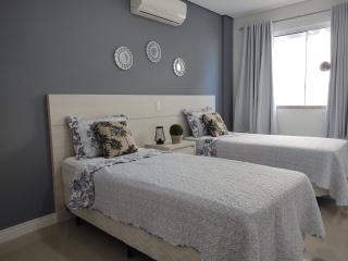 Apartamento Ipê Branco, Mariscal, ótima localização - Bombinhas - 2
