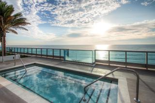Global Luxury Suites at Monte Carlo - 7