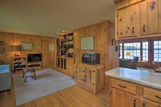 Lakefront Escape with Deck and Kayaks in Lovell! - North Lovell - 1
