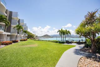 By The Sea Shore With Pool - Airlie Beach - 4