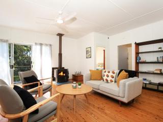 Nest I Pet Friendly I 2 Min Walk to Beach - Currarong - 0