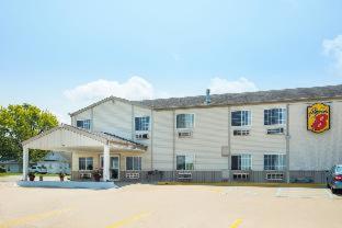 Super 8 by Wyndham Sweet Springs - 9