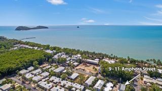 Tropical Unit with Private Fenced Garden Close to The Beach 4 - Palm Cove - 9