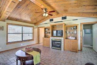 Pet-Friendly Efficiency Cottage with Pool! - Calera - 5