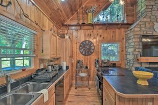 Lovely Lake Hartwell Retreat Dock, Deck and Grill! - Fair Play - 5