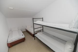 Hostel Ghimbav Airport - Ghimbav - 9