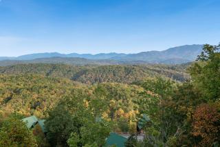 Gritz Carlton, Private Pool, Theater Rm, 1089 of FREE tickets each paid day, Dollywood and More - Sevierville - 4