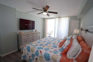 Sandcastle Penthouse #3 - Clearwater Beach - 3