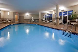 AmericInn by Wyndham Hartford SD - Hartford - 4