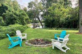 Waterfront Home With Boat Dock & Study - Weems - 7