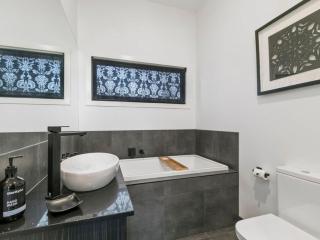 Campania Spa Suite 1 - Meeniyan - 7