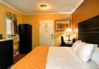 The Prince Hotel - Tunkhannock - 6